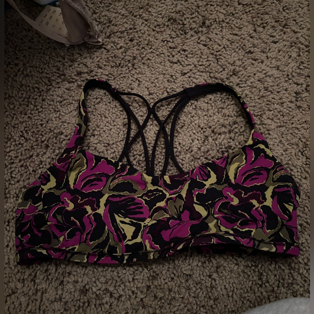 ✨MOVING SALE✨ Lululemon Floral Sports Bra - Pink and Green